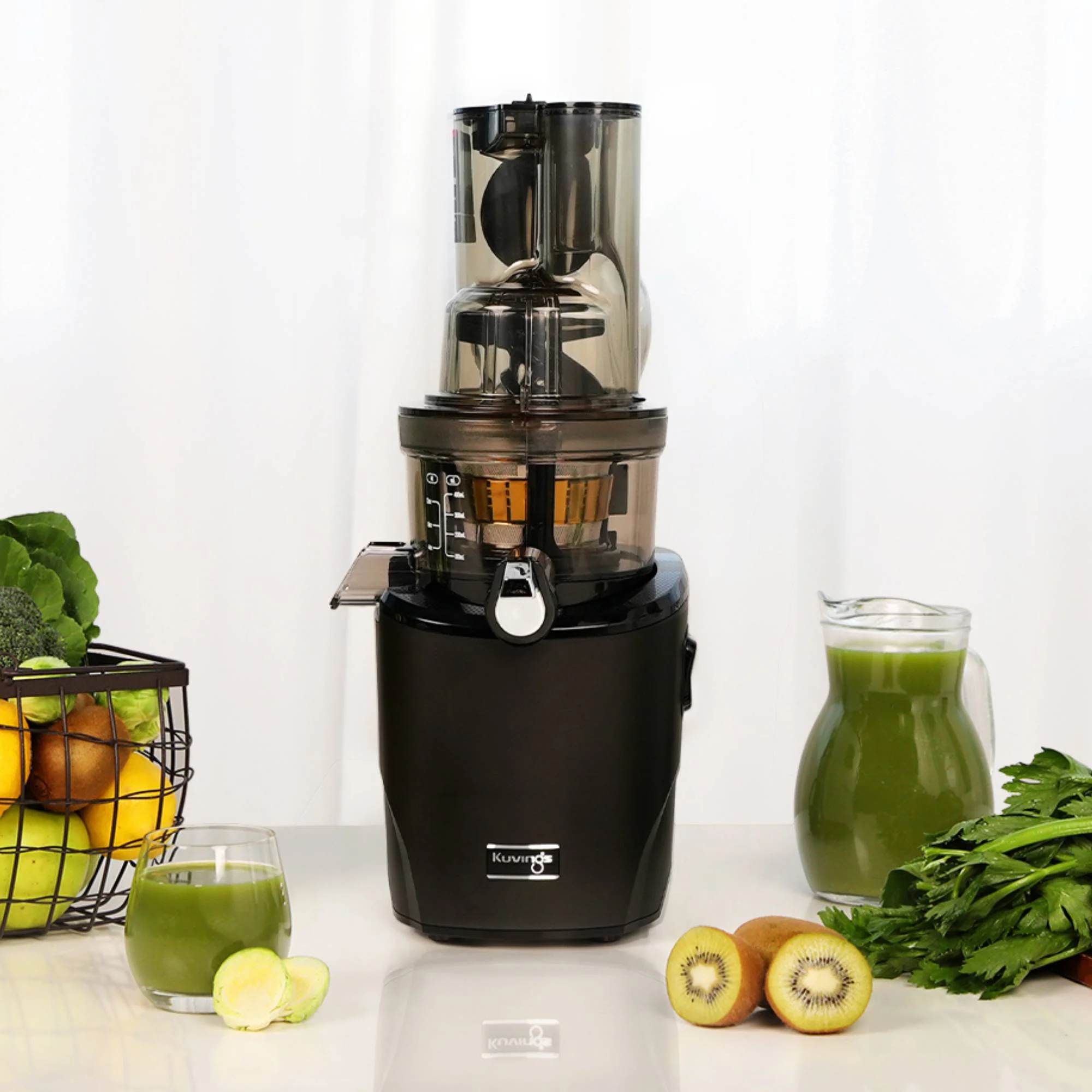 Extractor De Jugo De Frutas Y Verduras Prensado En Frío REVO830 Kuvings - Imagen 4