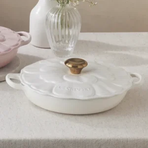 Cocotte Baja Petalos White 26 cm Le Creuset