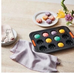 Molde 12 Cupcakes Flor Le Creuset