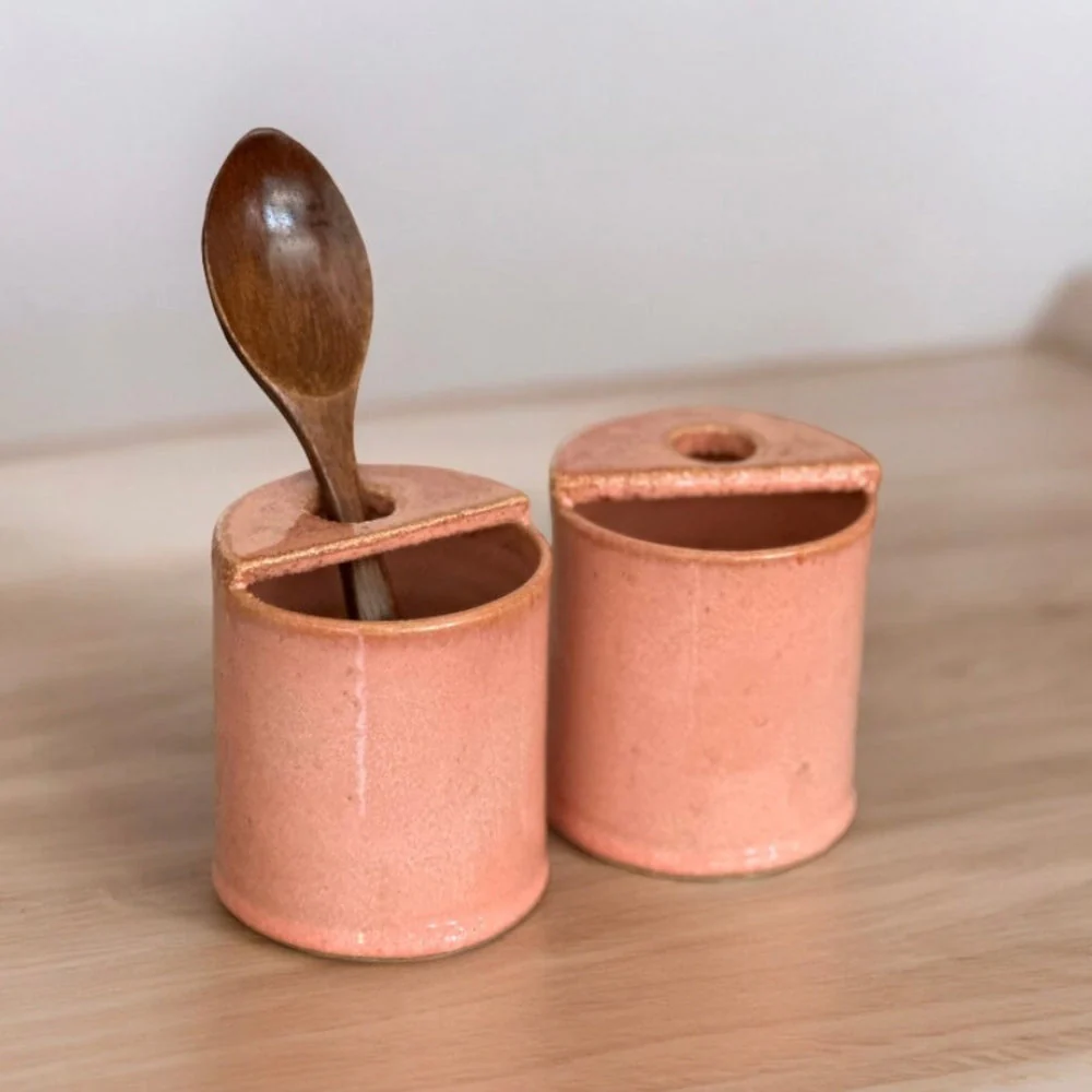 Porta Especiero Sal Con Cuchara Cerámica Pilar Claro - Imagen 8