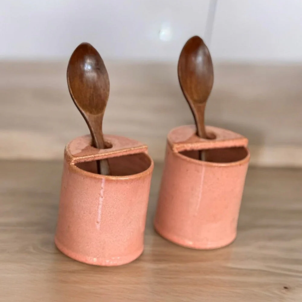 Porta Especiero Sal Con Cuchara Cerámica Pilar Claro - Imagen 6