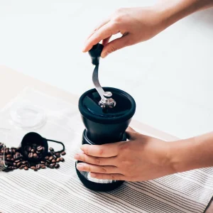 Molinillo Coffee Mill Skerton Plus Hario