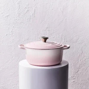 Olla Redonda 24cm Hierro Fundido Shell Pink Le Creuset