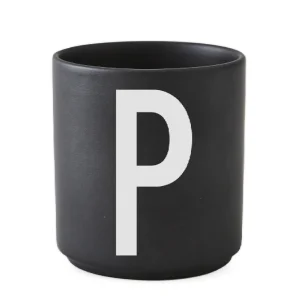 Taza Negro De Porcelana - P Design Letters