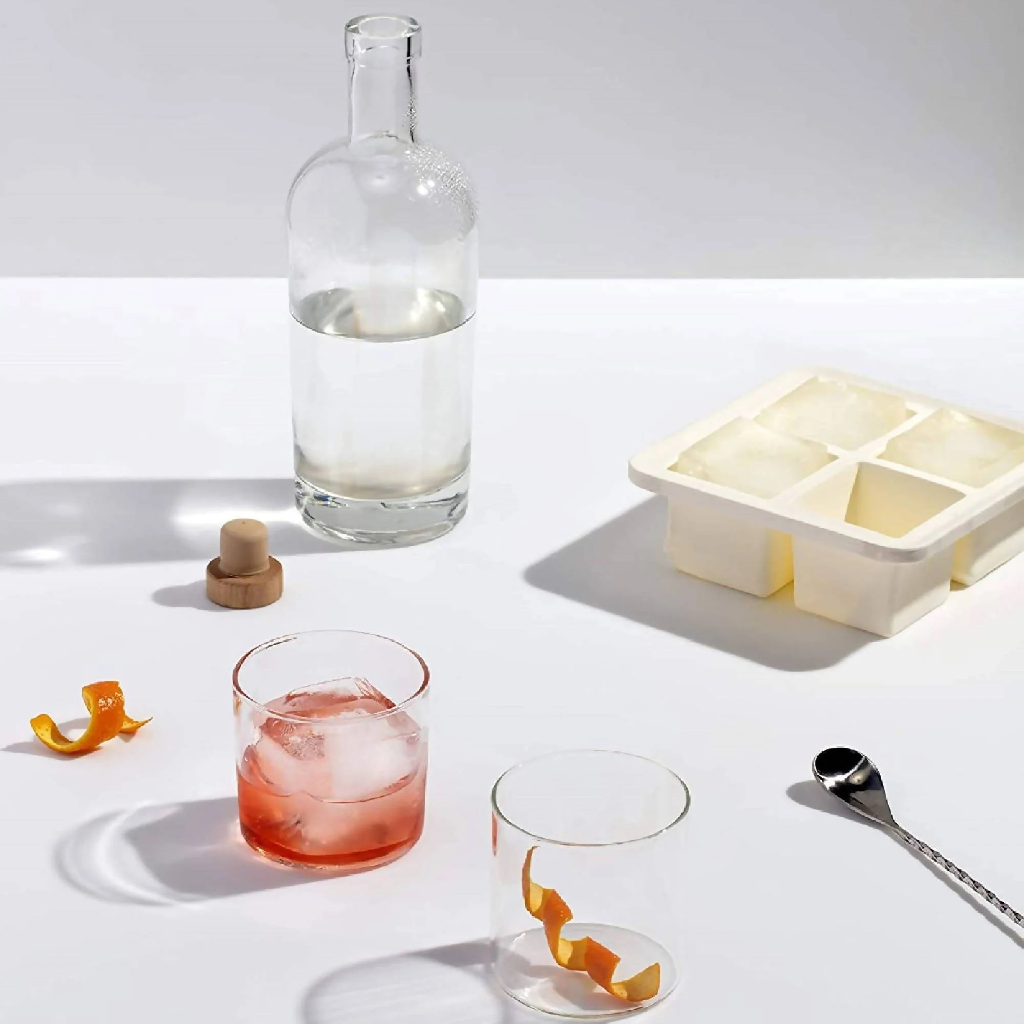 Cubetera 4 Hielos con Tapa Extra Large Ice - Imagen 9